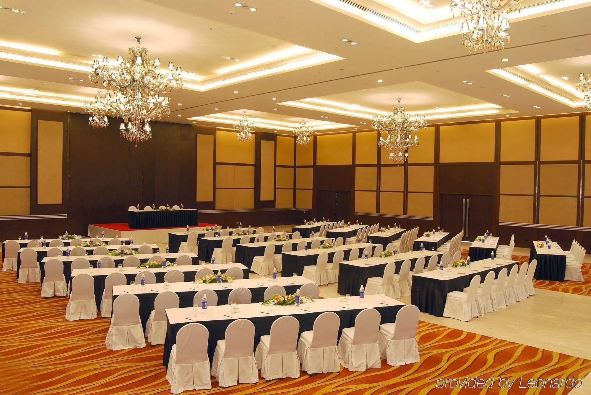 Country Inn & Suites By Radisson, Sahibabad Газиабад Удобства фото
