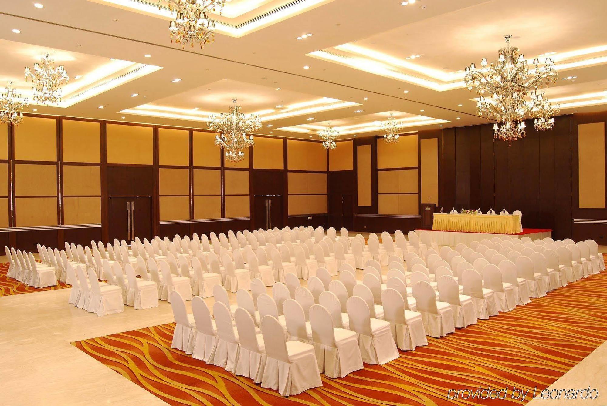 Country Inn & Suites By Radisson, Sahibabad Газиабад Удобства фото
